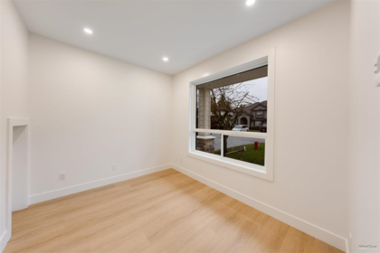 Mudroom Photo of 102 9727 129a Street, Surrey, BC