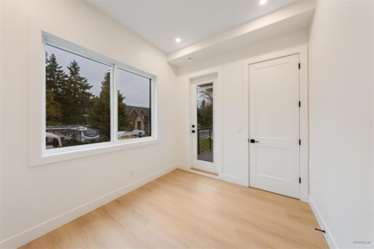 Primary Bathroom Photo of 102 9727 129a Street, Surrey, BC