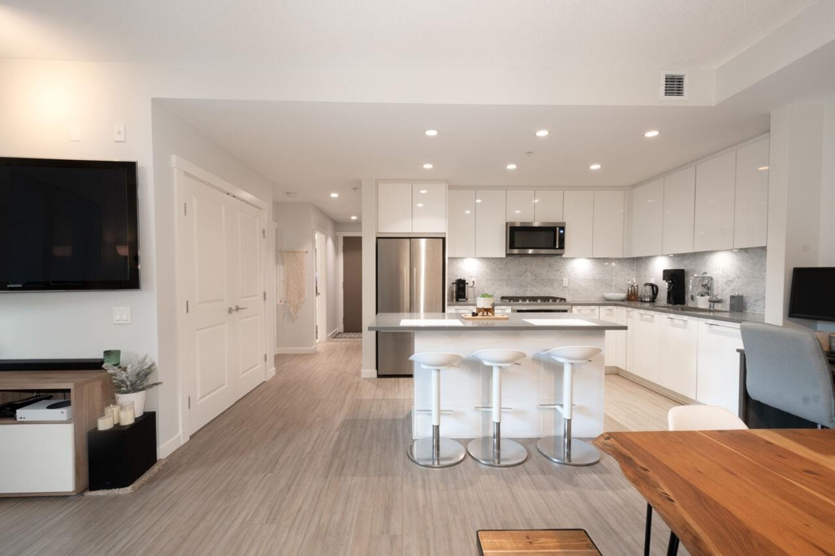 Office / Den Photo of 214 2651 Library Lane, North Vancouver, BC