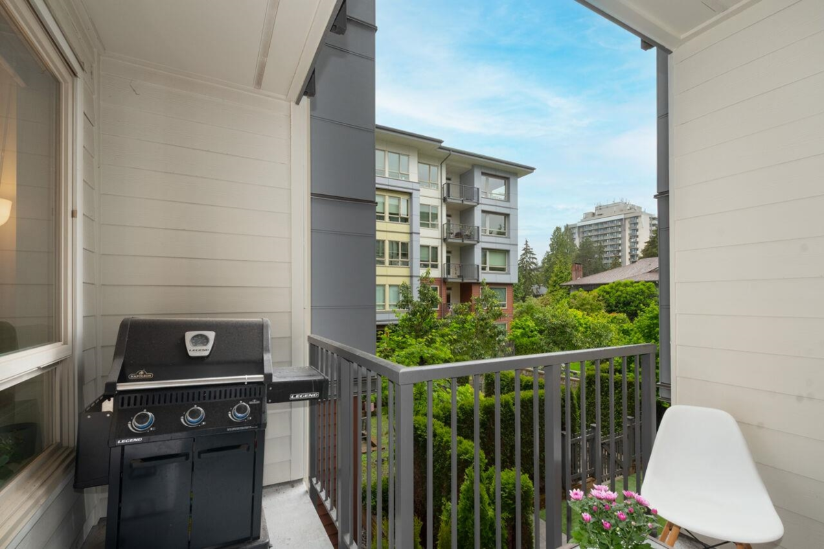 Walk-In Closet Photo of 214 2651 Library Lane, North Vancouver, BC