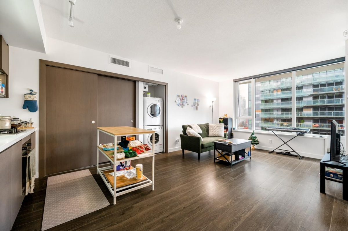 Primary Bedroom Photo of 1517 68 Smithe Street, Vancouver, BC