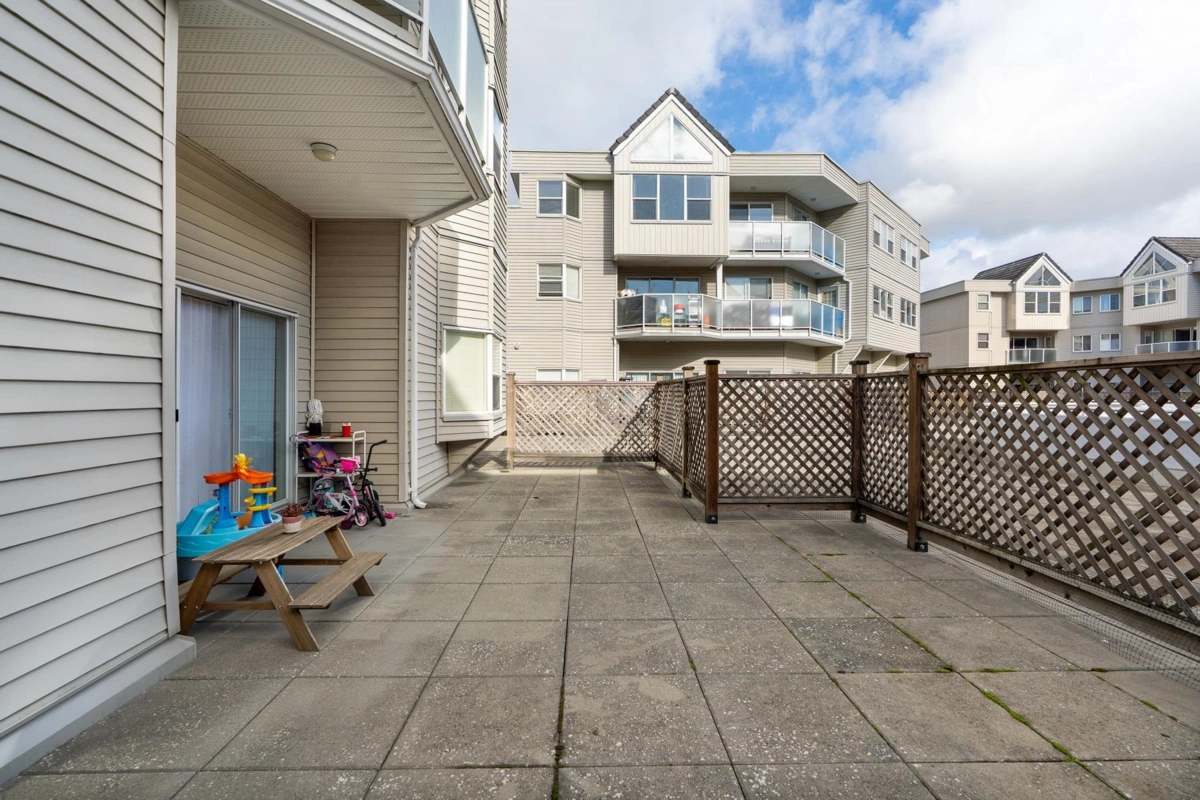 Loft / Bonus Room Photo of 202 7011 Blundell Road, Richmond, BC