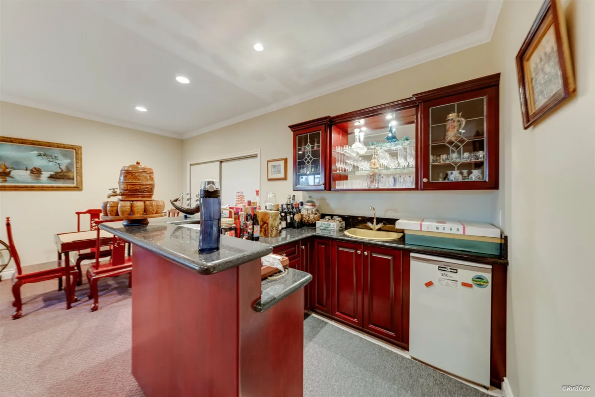 Hot Tub / Spa Photo of 4989 Chalet Place, North Vancouver, BC