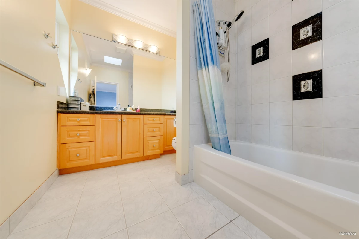 Outdoor Patio Photo of 4989 Chalet Place, North Vancouver, BC