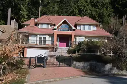 4989 Chalet Place, North Vancouver, BC, North Vancouver — 6 bed single family residence for sale