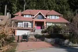 4989 Chalet Place, North Vancouver, BC