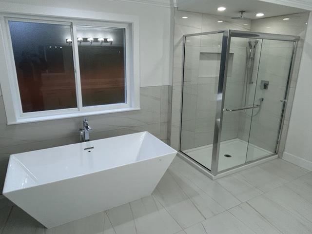 Hallway Photo of 11061 241a Street, Maple Ridge, BC