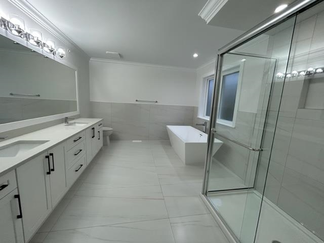 Laundry Room Photo of 11061 241a Street, Maple Ridge, BC