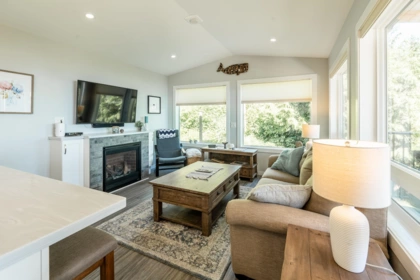 Aerial View of 7893 Redrooffs Road, Halfmoon Bay, BC