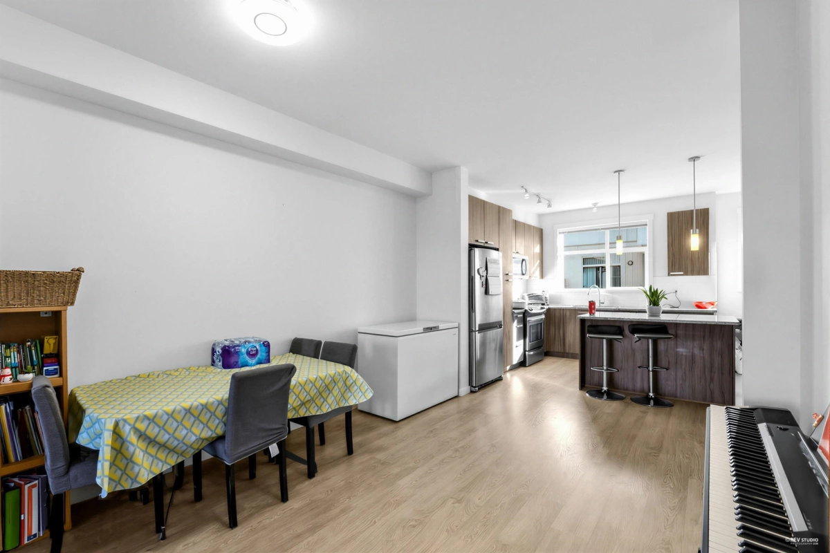 Primary Bathroom Photo of 59 8355 164 Street, Surrey, BC