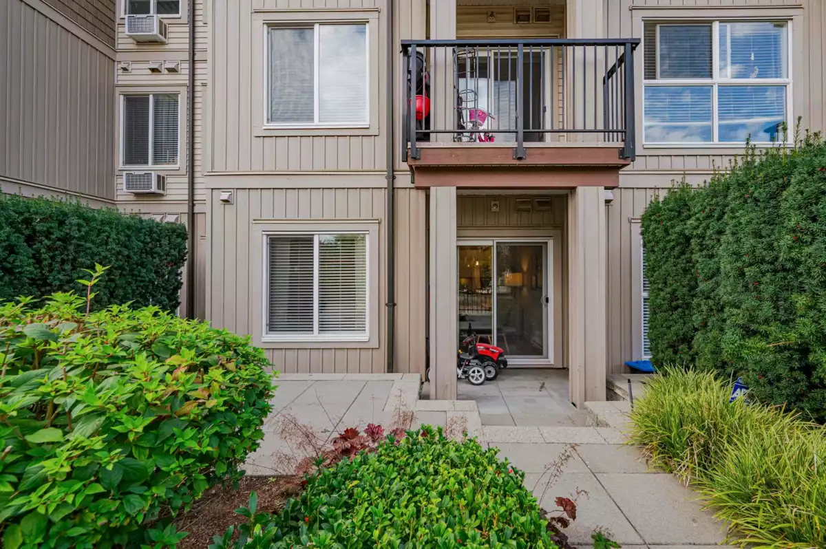 Backyard Photo of 111 20175 53 Avenue, Langley, BC