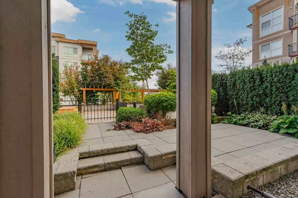Outdoor Patio Photo of 111 20175 53 Avenue, Langley, BC