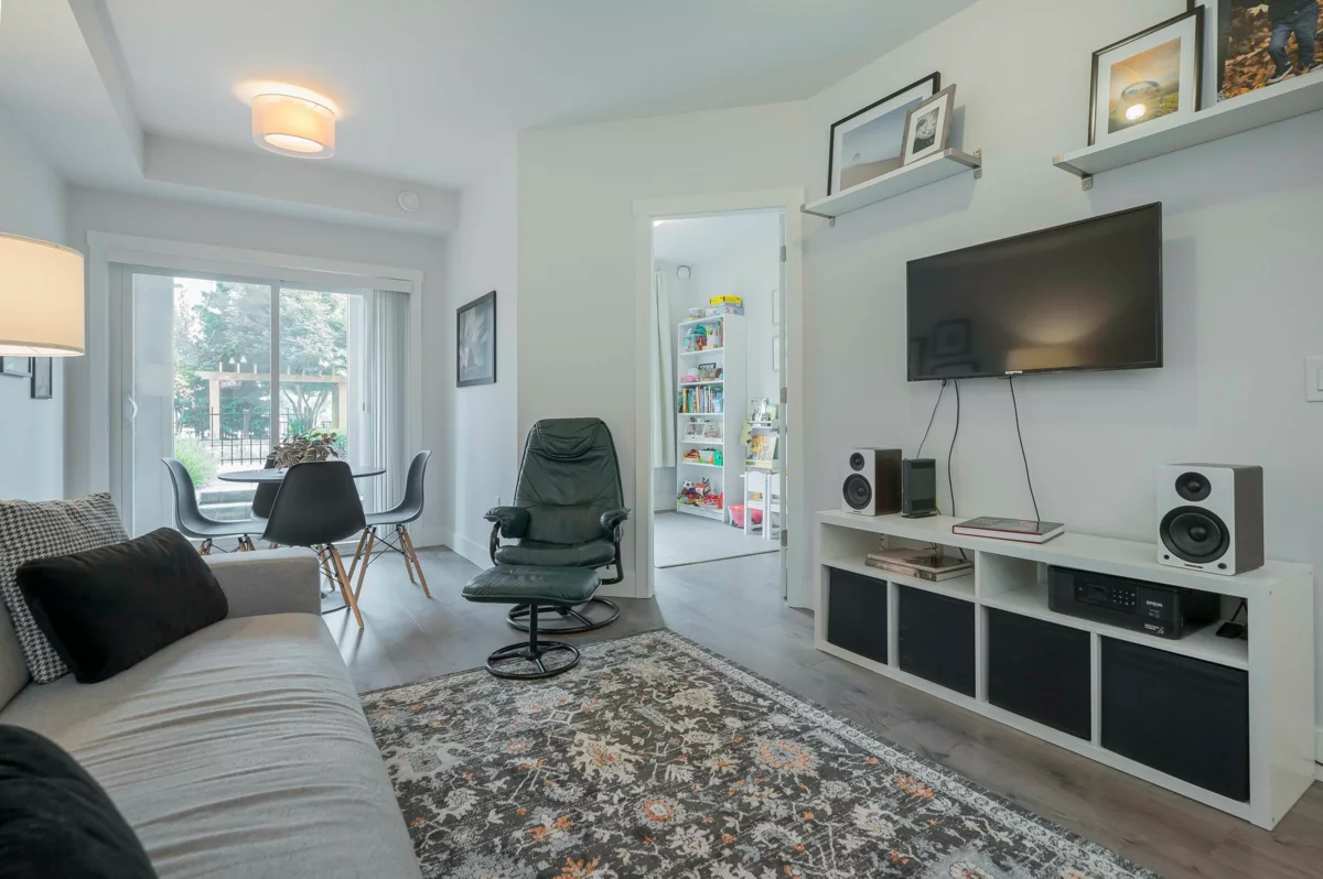 Primary Bathroom Photo of 111 20175 53 Avenue, Langley, BC