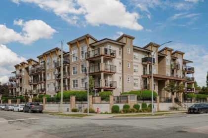 111 20175 53 Avenue, Langley, BC, Langley — Apartment/Condo for sale