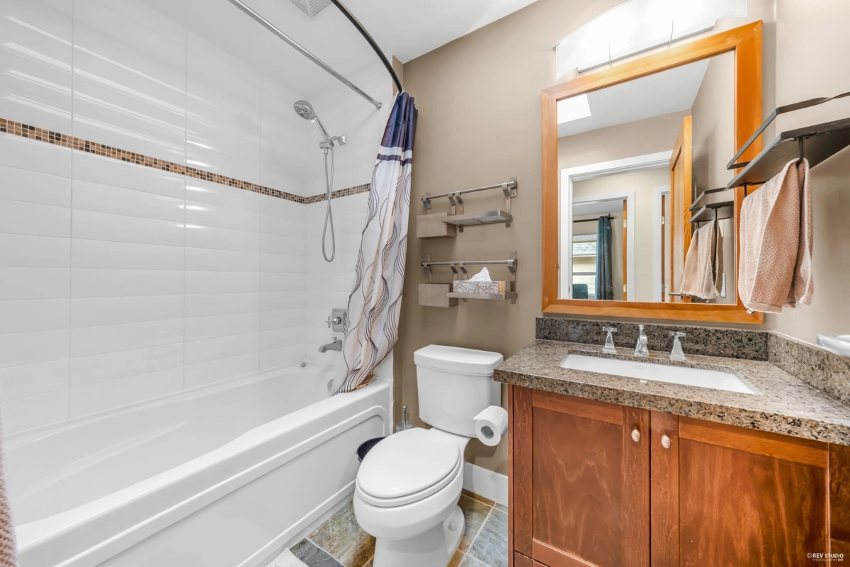 Bedroom 4 Photo of 270 Holly Avenue, New Westminster, BC