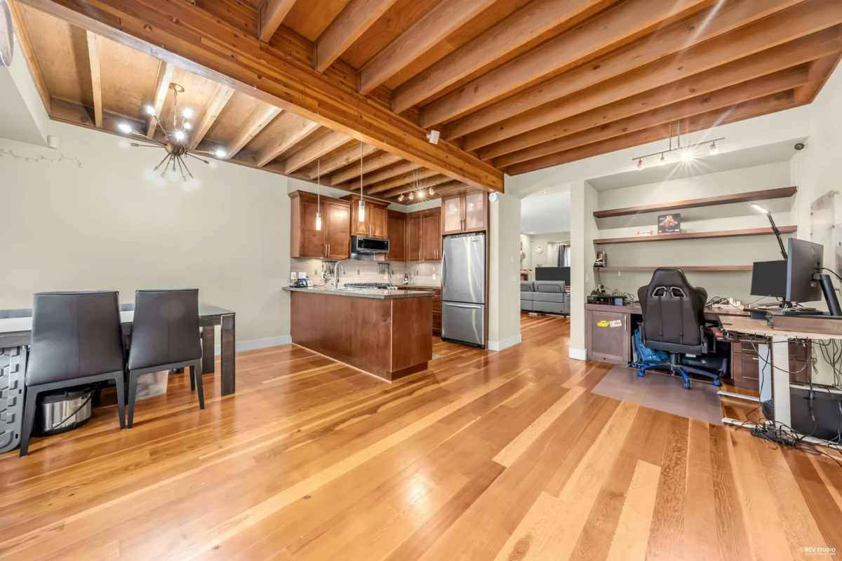 Hot Tub / Spa Photo of 270 Holly Avenue, New Westminster, BC