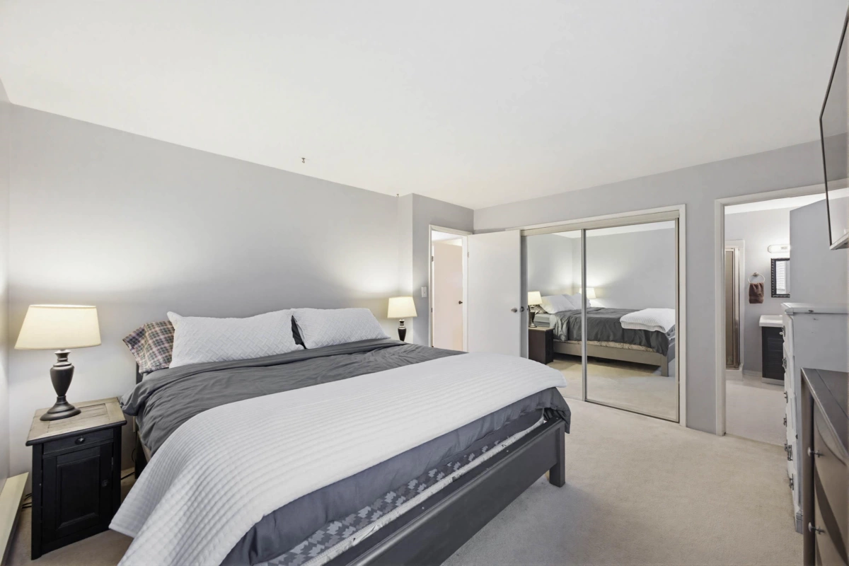 Guest Bathroom Photo of 19475 116b Avenue, Pitt Meadows, BC