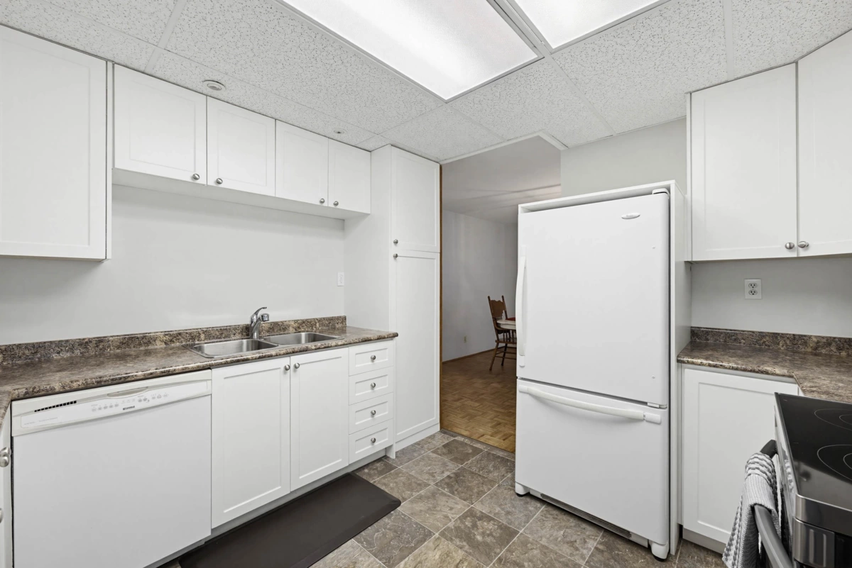 Walk-In Closet Photo of 19475 116b Avenue, Pitt Meadows, BC