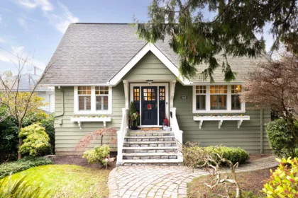 1470 Haywood Avenue, West Vancouver, BC, Ambleside — 6 bed single family residence for sale