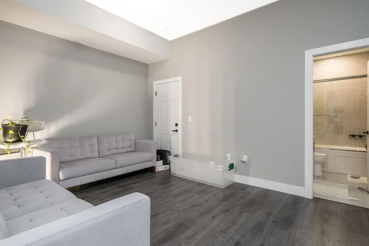 Hot Tub / Spa Photo of 16739 16a Avenue, Surrey, BC