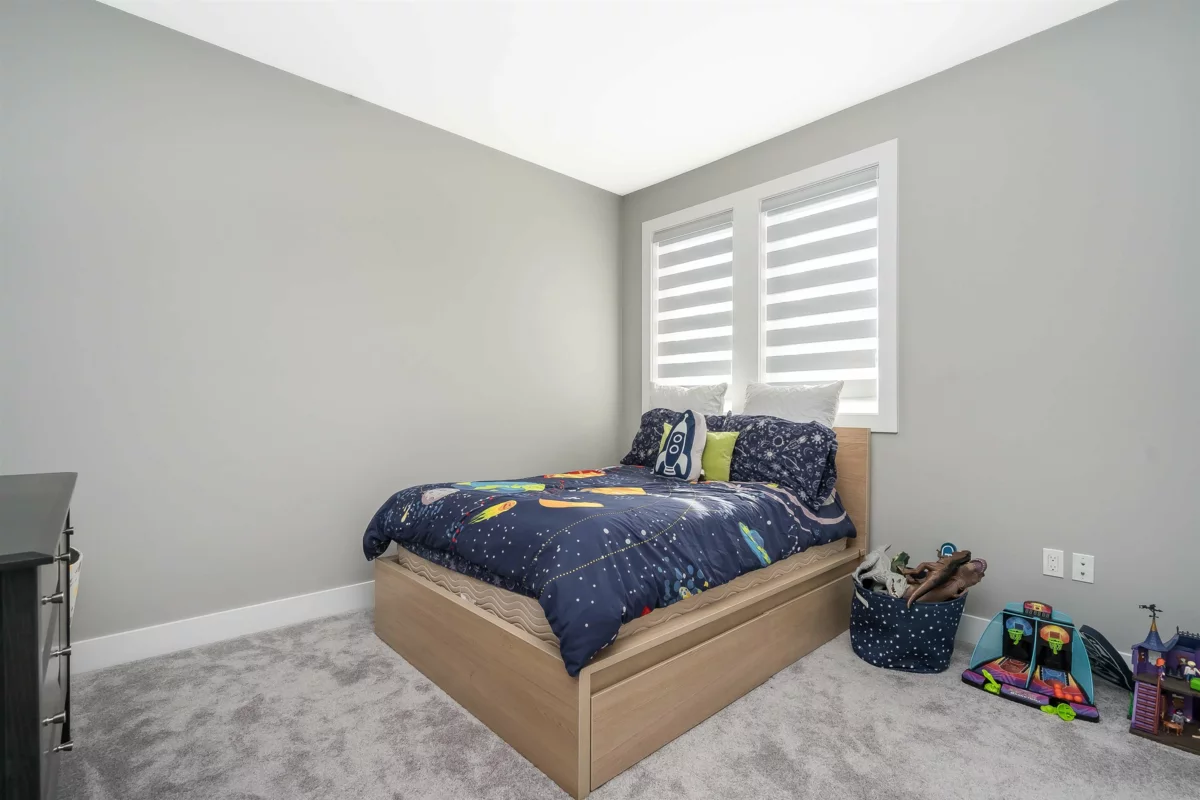 Mudroom Photo of 16739 16a Avenue, Surrey, BC