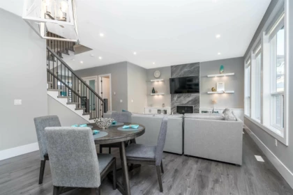 Breakfast Nook Photo of 16739 16a Avenue, Surrey, BC