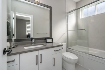Laundry Room Photo of 16739 16a Avenue, Surrey, BC