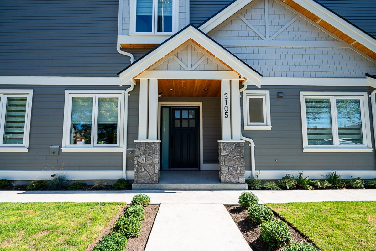 Exterior Front Photo of 2105 E 33rd Avenue, Vancouver, BC