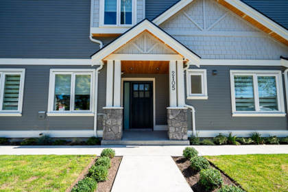 2105 E 33rd Avenue, Vancouver, BC, Vancouver — 3 bed half duplex for sale