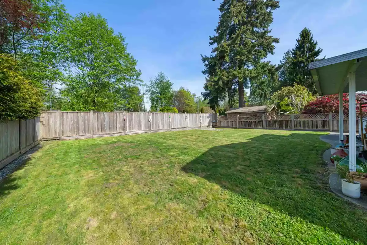 Hot Tub / Spa Photo of 5405 Chamberlayne Avenue, Delta, BC