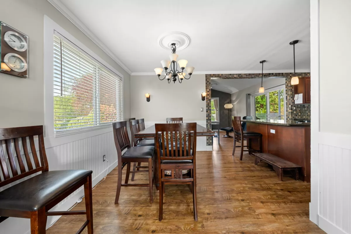 Kitchen Photo of 5405 Chamberlayne Avenue, Delta, BC