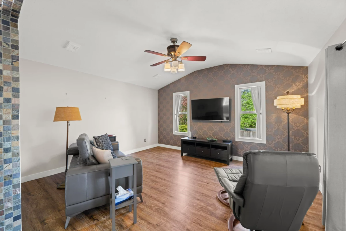 Primary Bedroom Photo of 5405 Chamberlayne Avenue, Delta, BC