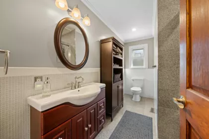 Walk-In Closet Photo of 5405 Chamberlayne Avenue, Delta, BC