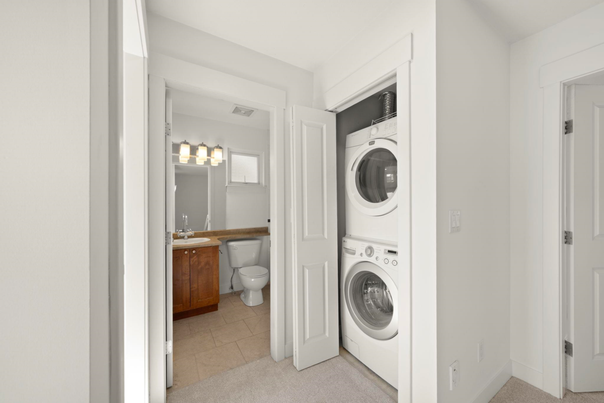 Swimming Pool Photo of 13 15237 36 Avenue, Surrey, BC