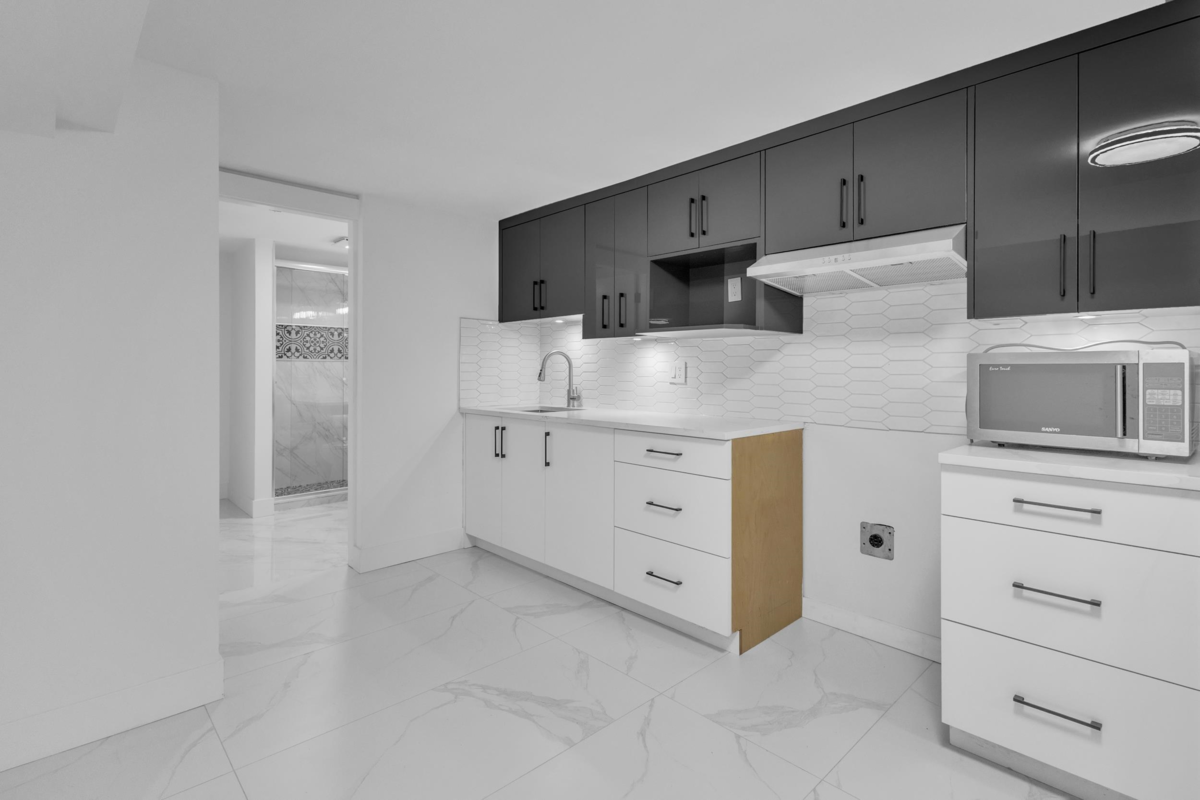 Breakfast Nook Photo of 45122 Balmoral Avenue, Chilliwack, BC