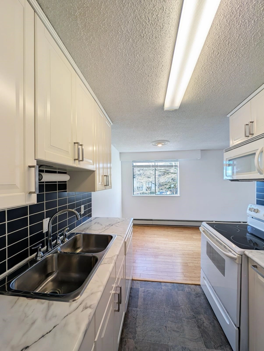 Bedroom 2 Photo of 105 275 W 2nd Street, North Vancouver, BC