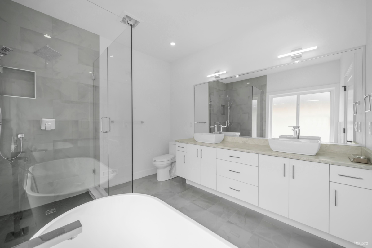 Walk-In Closet Photo of 13593 Birdtail Drive, Maple Ridge, BC