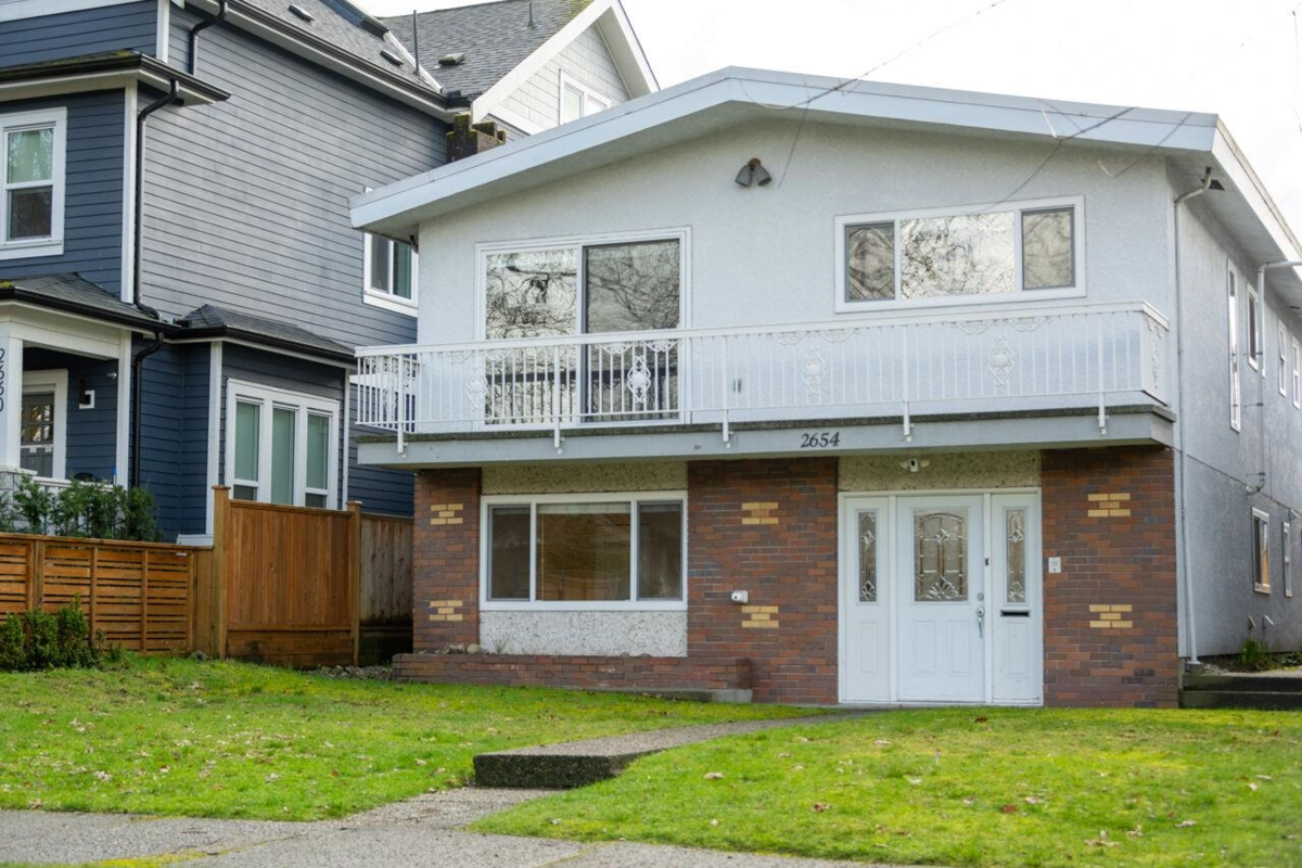 Living Room Photo of 2654 Oxford Street, Vancouver, BC