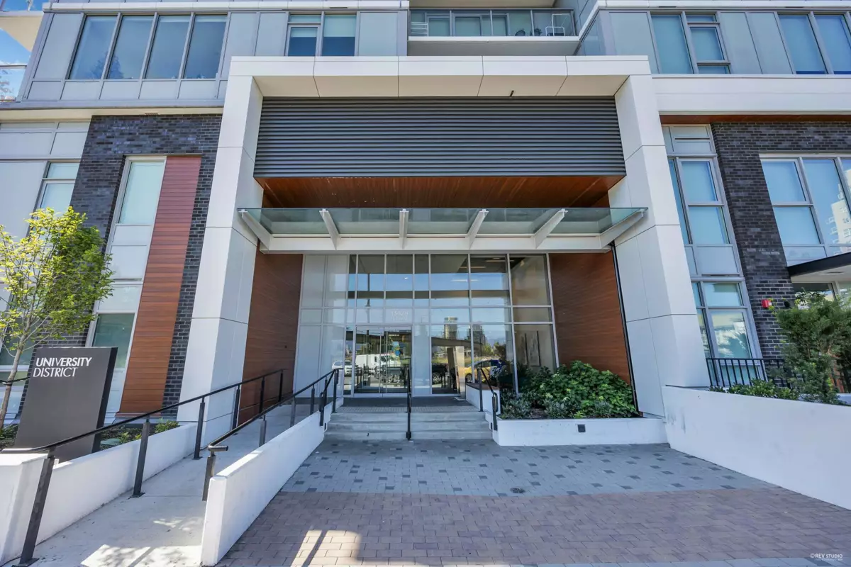 Mudroom Photo of 907 13428 105 Avenue, Surrey, BC