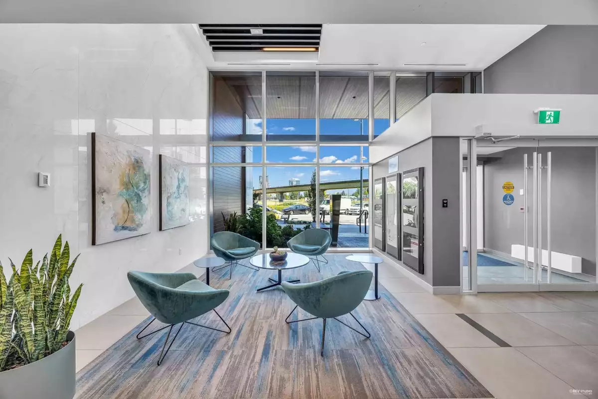 Staircase Photo of 907 13428 105 Avenue, Surrey, BC