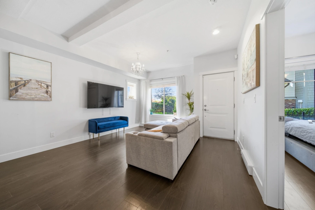 Dining Area Photo of 104 16528 24a Avenue, Surrey, BC