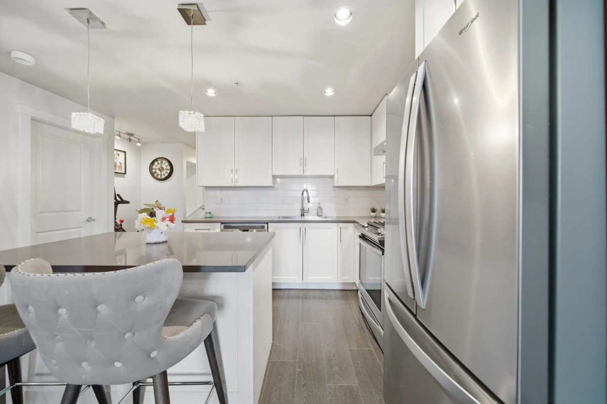 Walk-In Closet Photo of 104 16528 24a Avenue, Surrey, BC