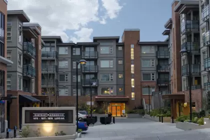 507 1677 Lloyd Avenue, North Vancouver, BC