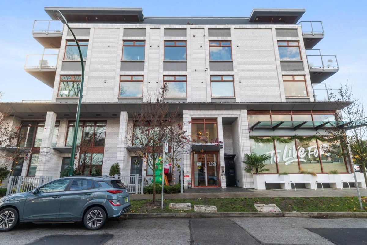 Staircase Photo of 203 2408 Grant Street, Vancouver, BC