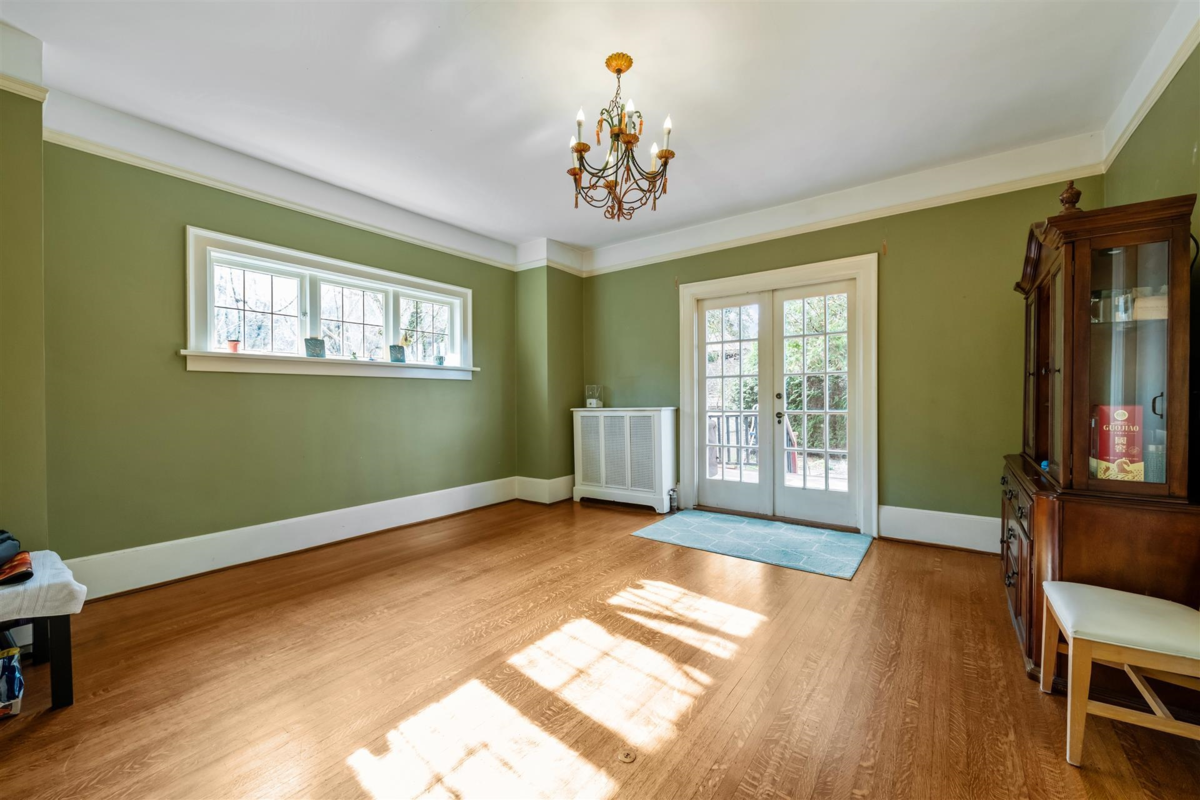 Dining Area Photo of 3737 Pine Crescent, Vancouver, BC