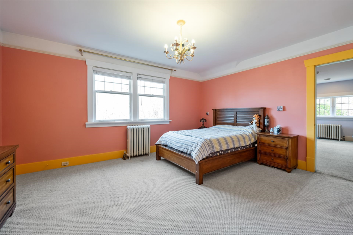 Guest Bathroom Photo of 3737 Pine Crescent, Vancouver, BC