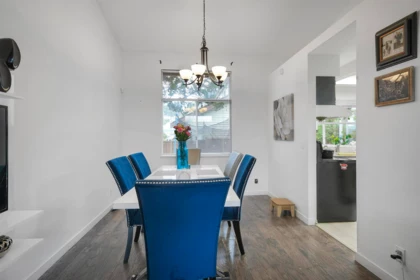 Kitchen Island Photo of 1280 Sherman Street, Coquitlam, BC