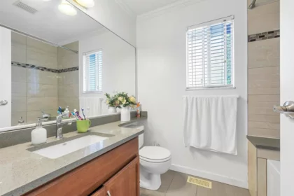 Powder Room Photo of 1280 Sherman Street, Coquitlam, BC