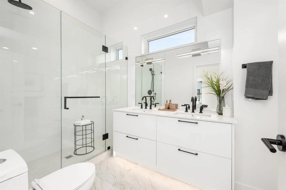 Bedroom 4 Photo of 135 535 E 2nd Street, North Vancouver, BC