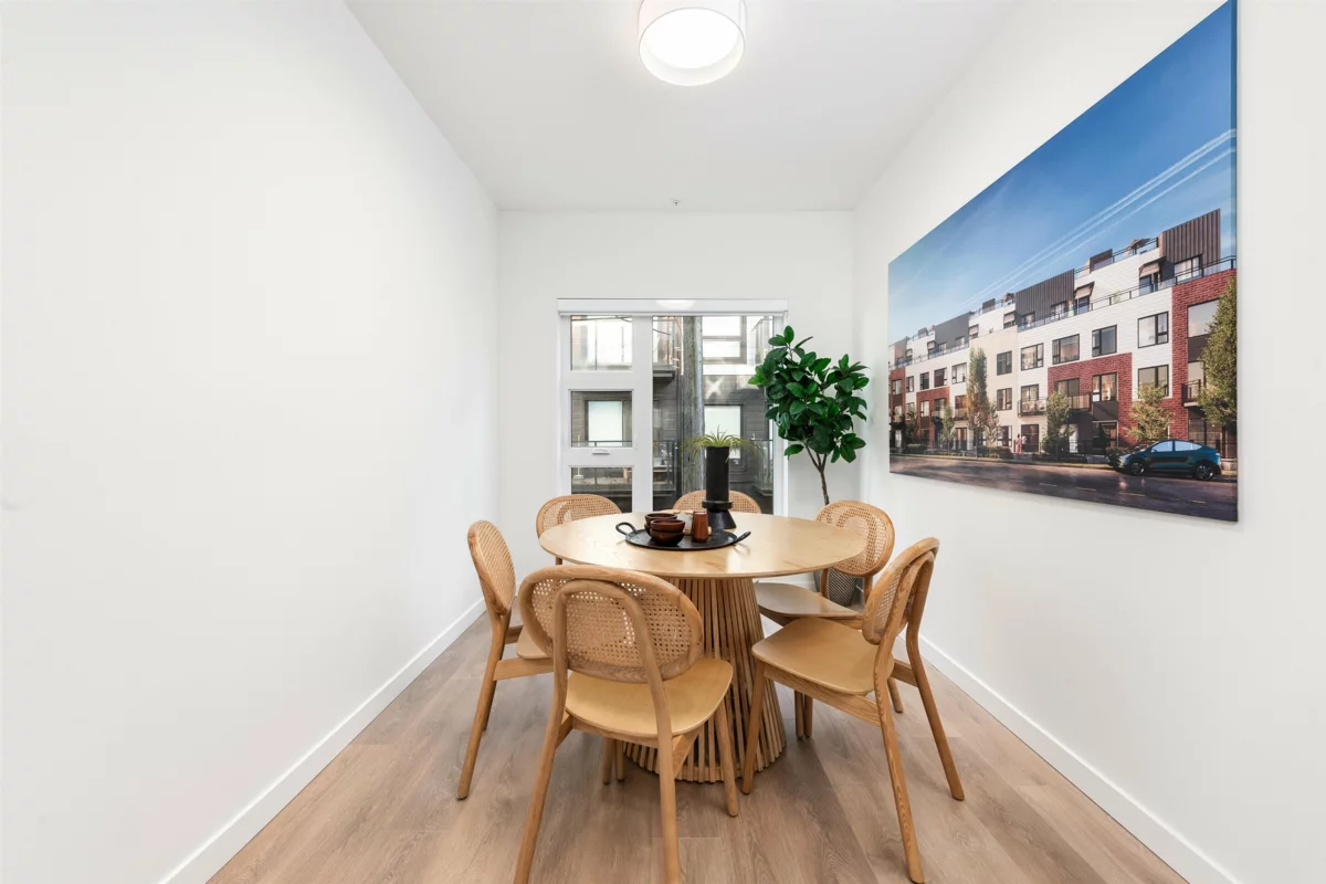Kitchen Photo of 135 535 E 2nd Street, North Vancouver, BC